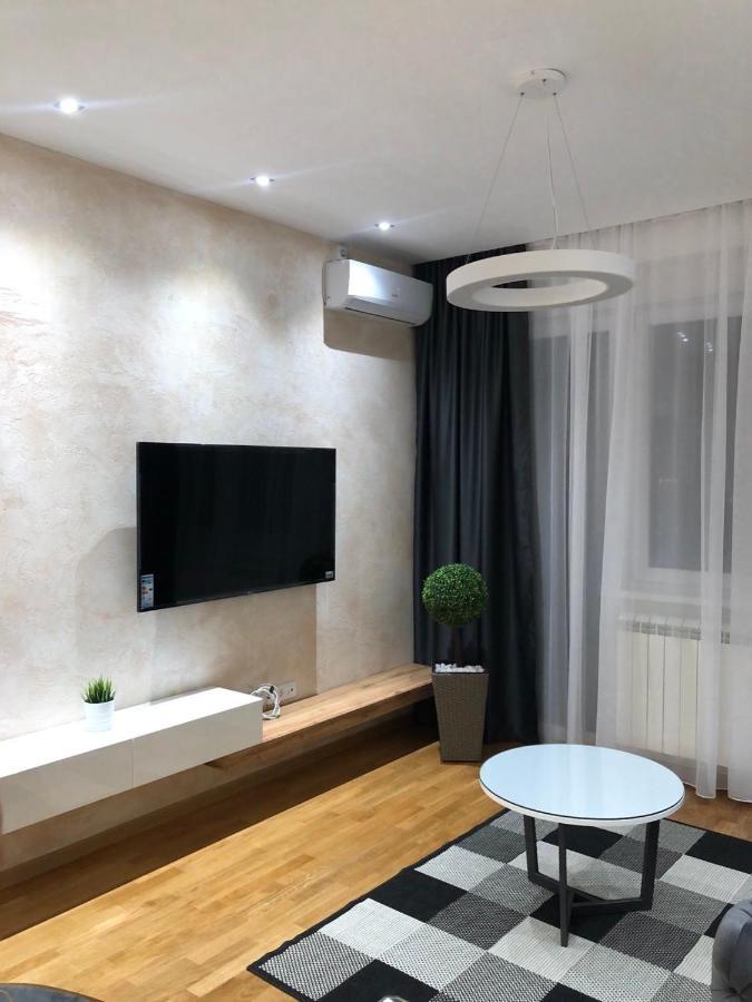 Lux Apartman 33 Kragujevac Exterior foto